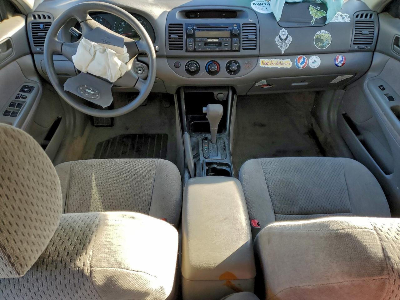 2002 Toyota Camry le