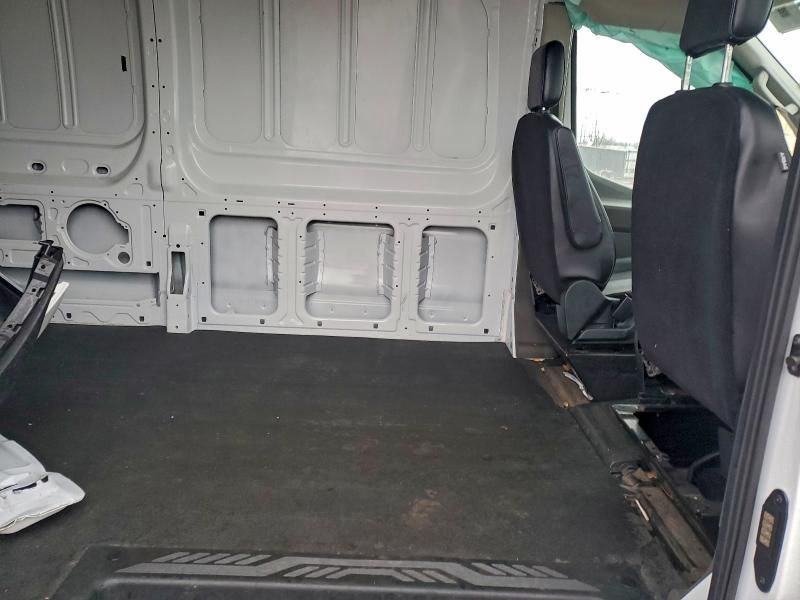 2025 Ford Transit T-250