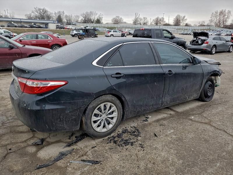 2015 Toyota Camry le