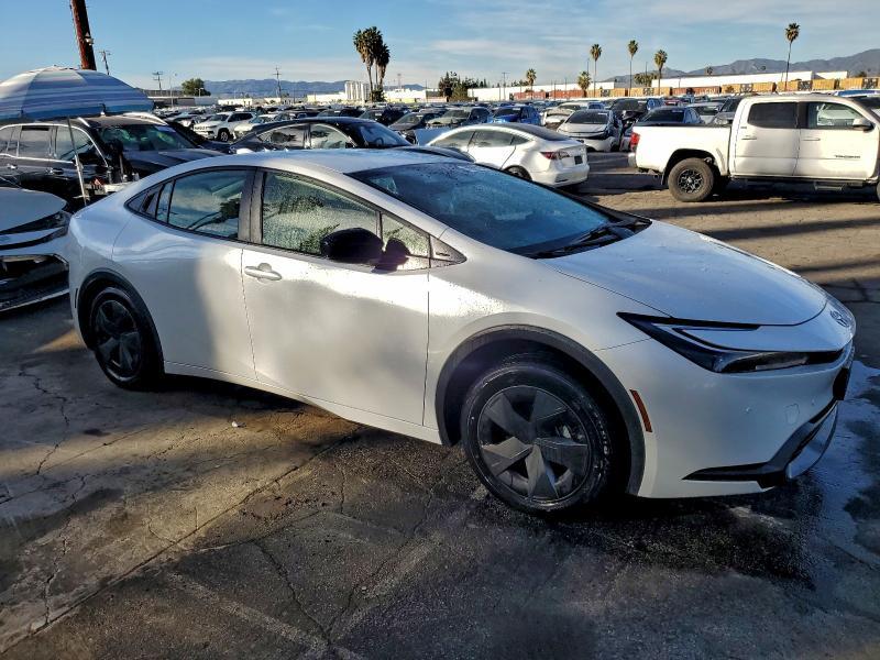 2025 Toyota Prius le