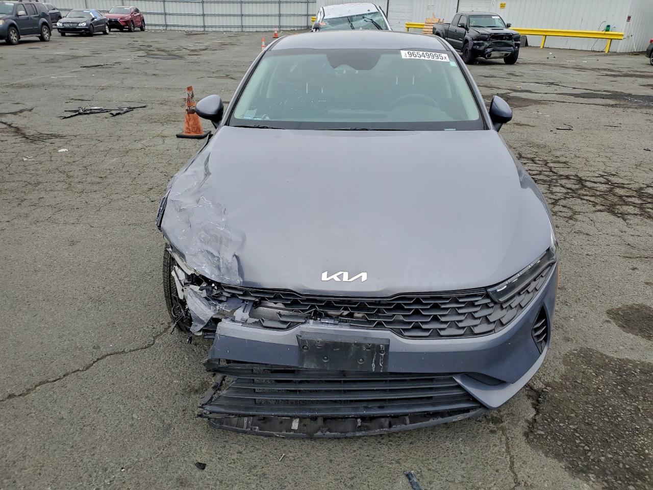 2022 KIA K5 lx