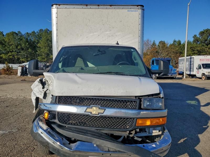 2024 Chevrolet Express G4500