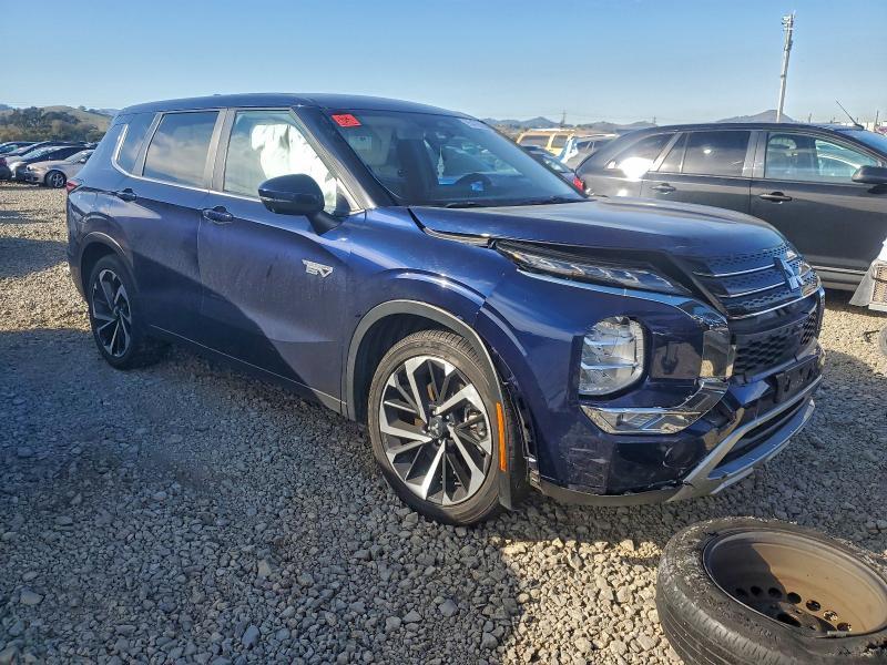 2023 Mitsubishi Outlander se