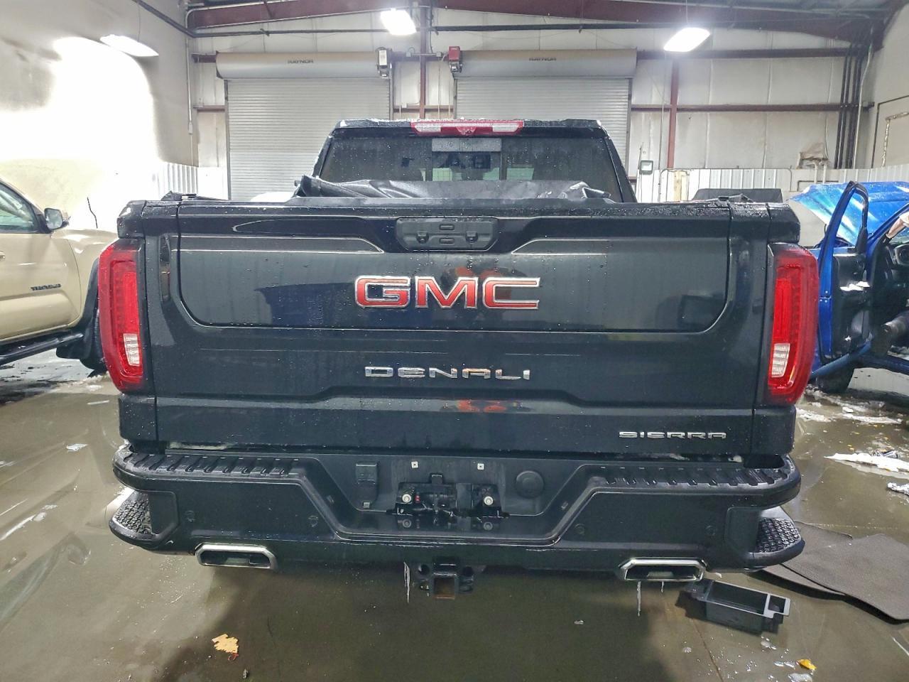 2025 GMC Sierra K1500 Denali