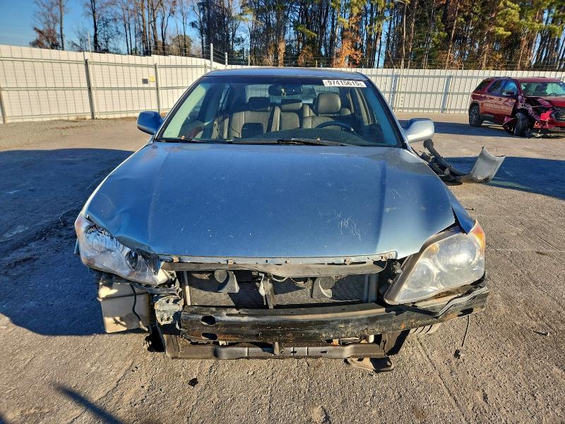 2008 Toyota Avalon xl