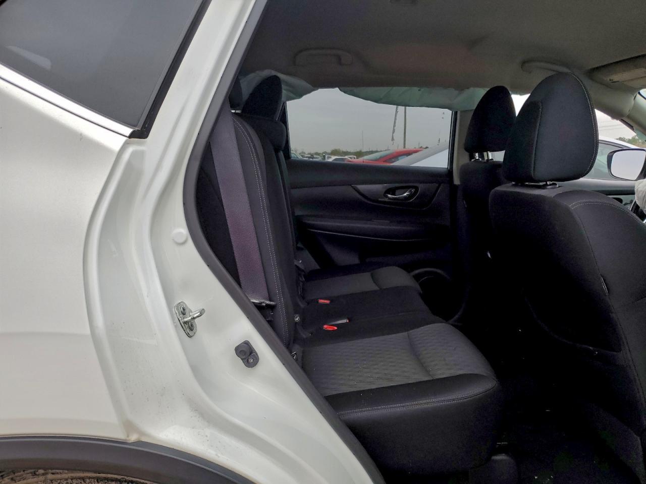 2020 Nissan Rogue Select