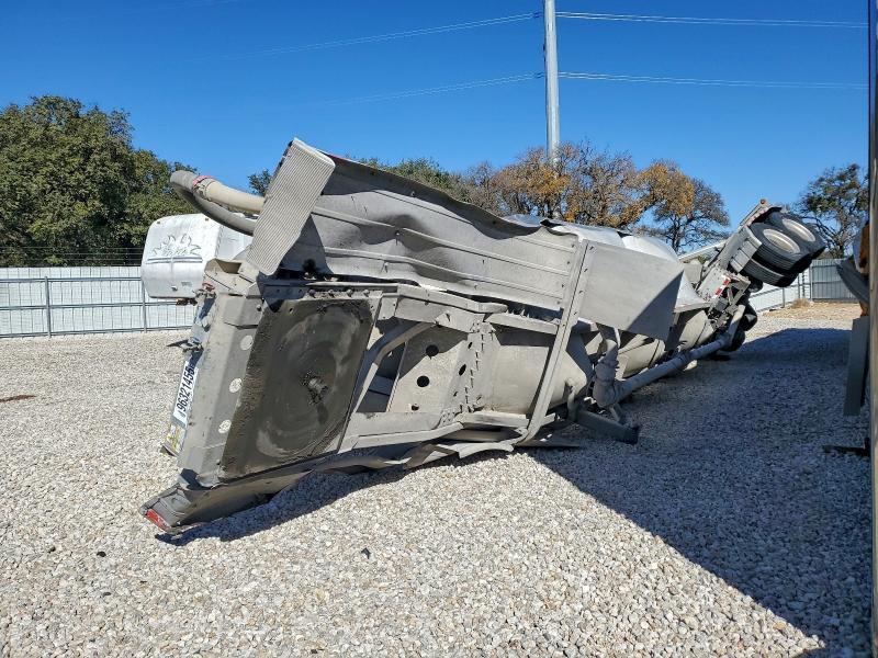 2015 Heil Pneumatic DRY Bulk Trailer