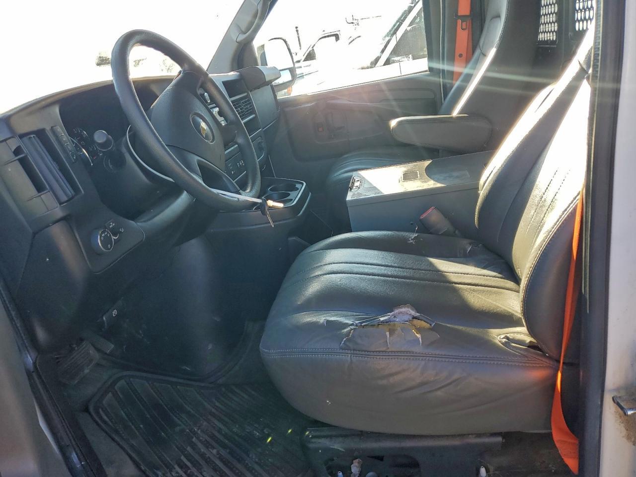 2014 Chev Express G2500