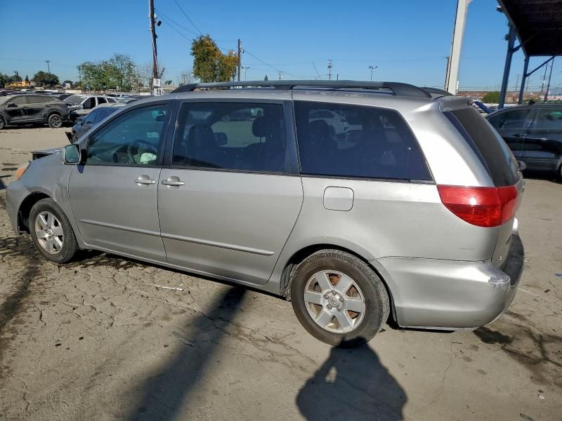 2004 Toyota Sienna xle