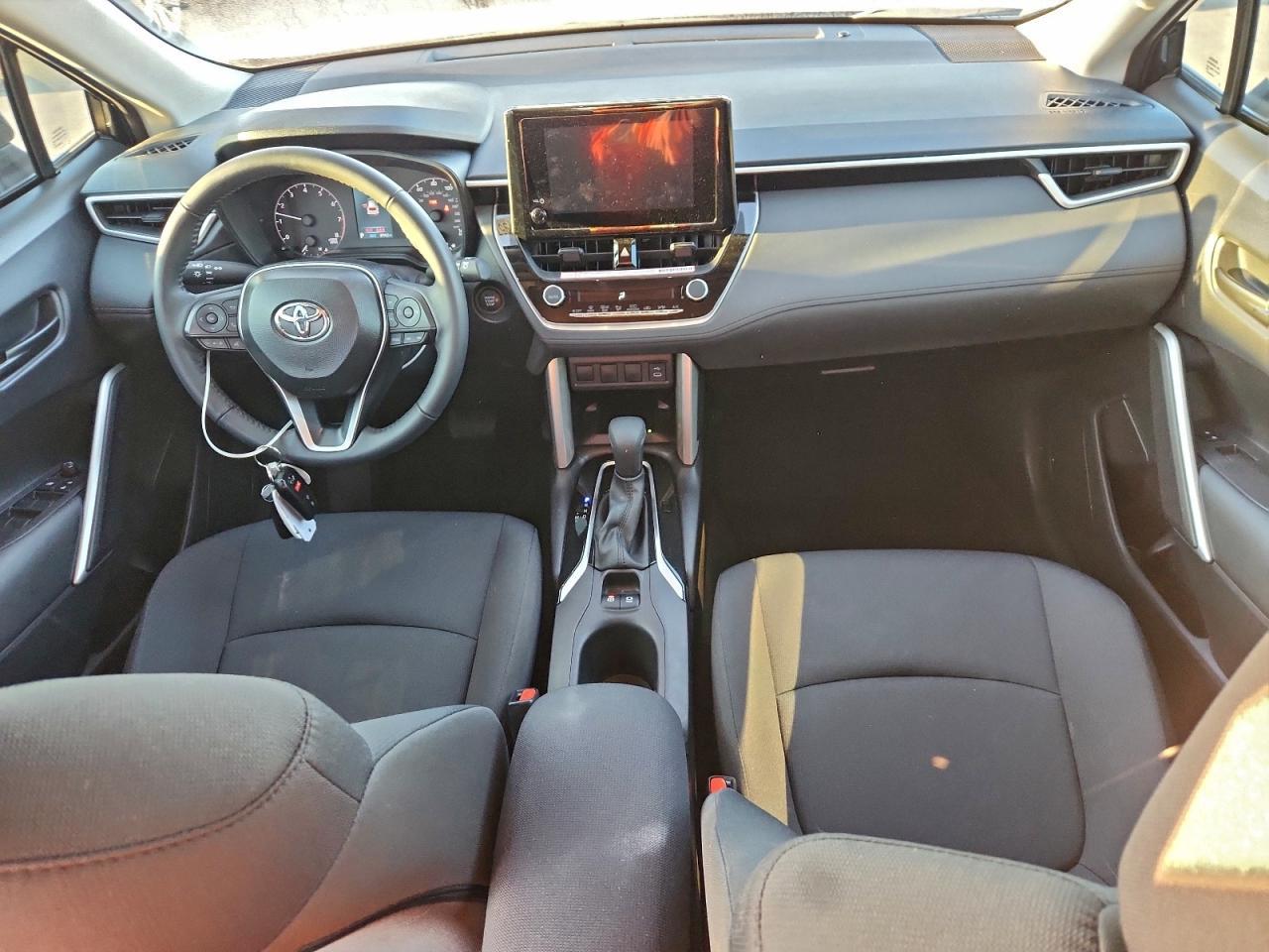 2025 Toyota Corolla Cross le