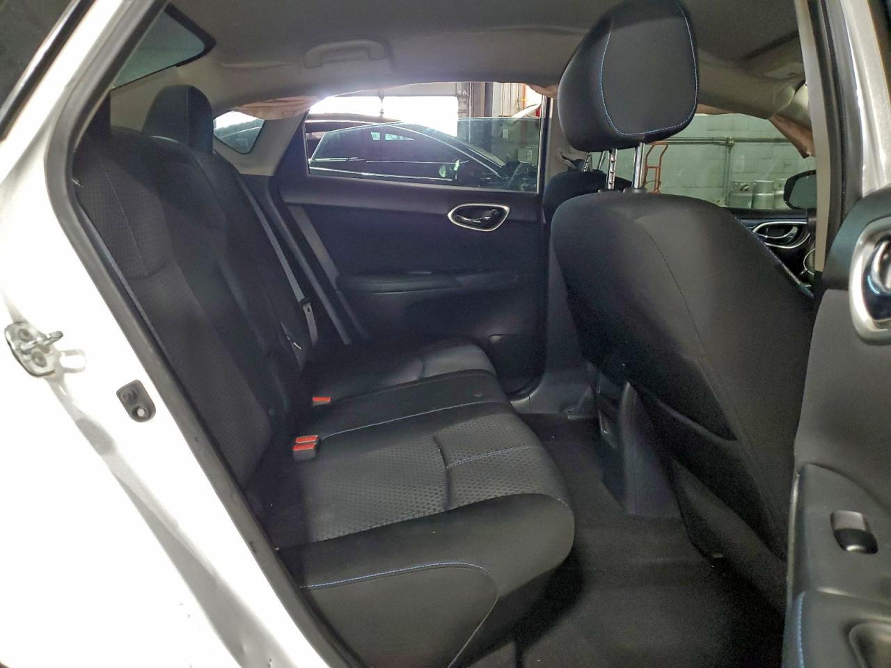 2017 Niss Sentra s