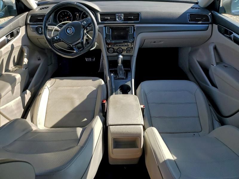 2017 Volkswagen Passat R-line