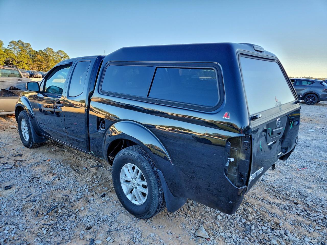 2021 Nissan Frontier s