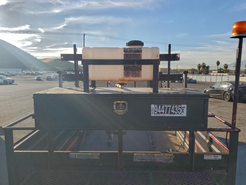 2013 Mlblt 2013 Marksman mfg Utility Trailer