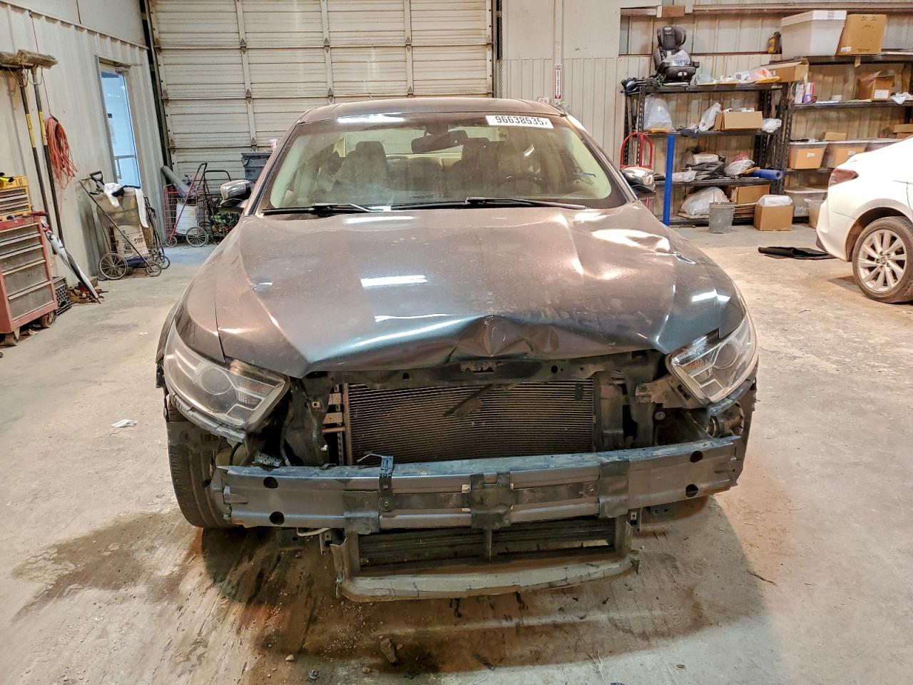 2016 Ford Taurus Limited