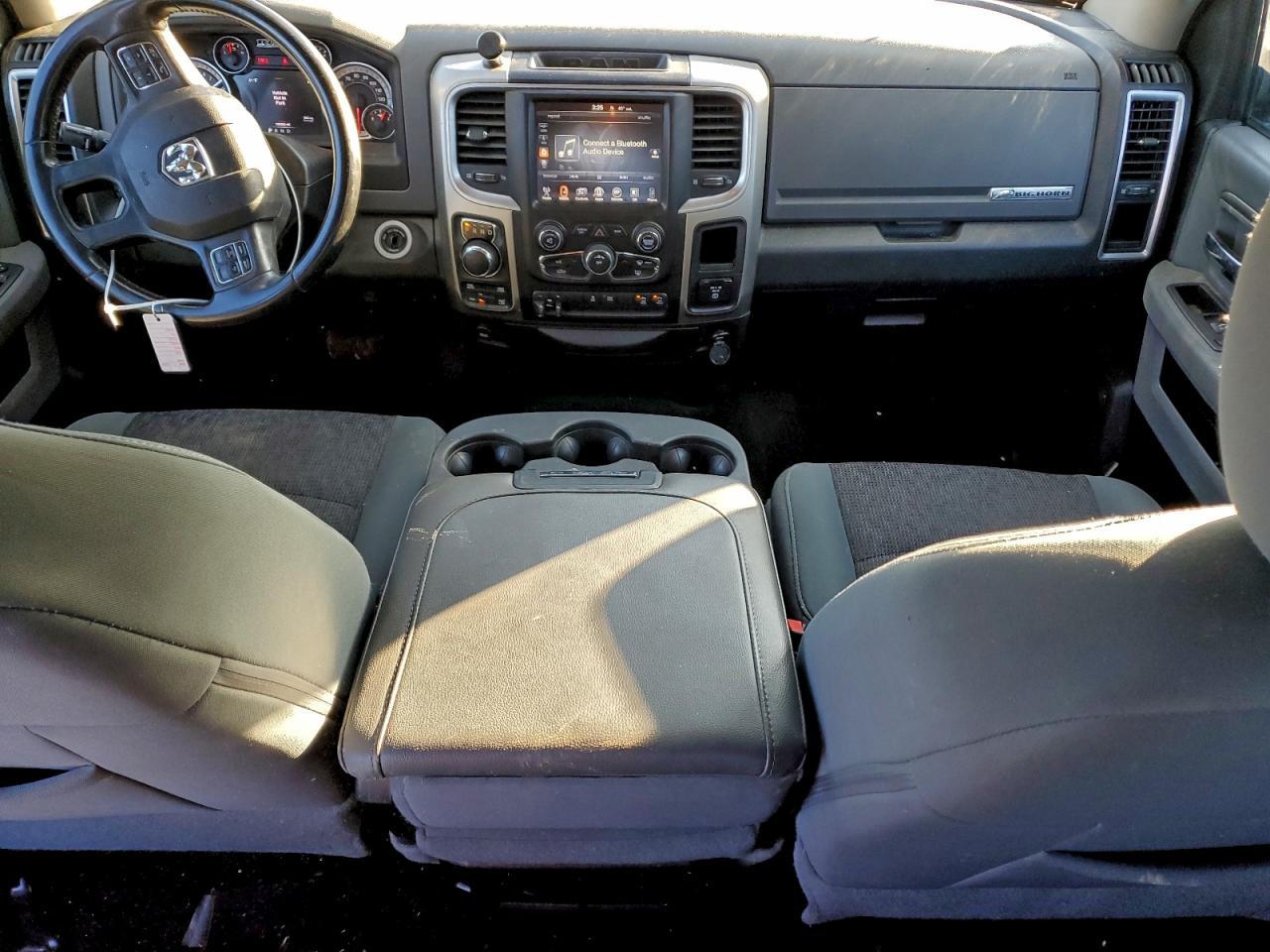 2016 Dodge Ram 1500 slt