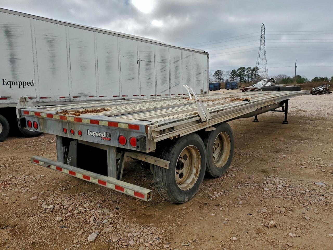 2019 Manac 10248C011L Flatbed Trailer