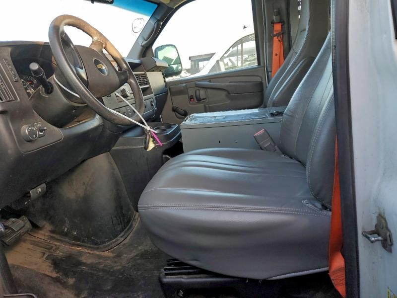 2013 Chevrolet Express G2500