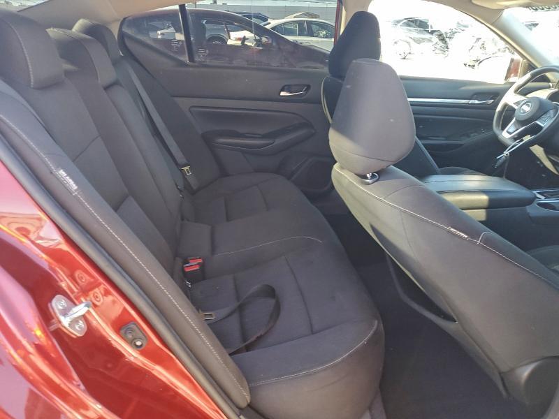 2022 Nissan Altima sv