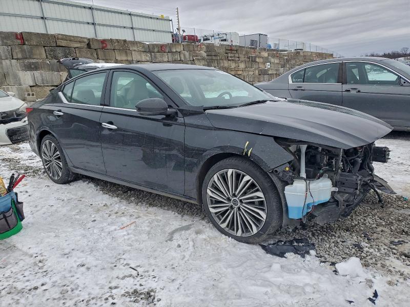 2024 Niss Altima 2.5 sl