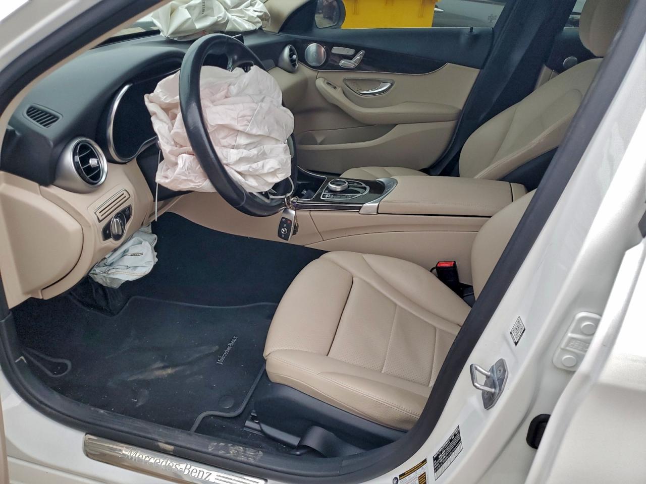 2021 Mercedes-Benz C300