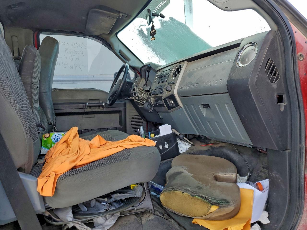 2013 Ford F650 Super Duty Rollback Truck