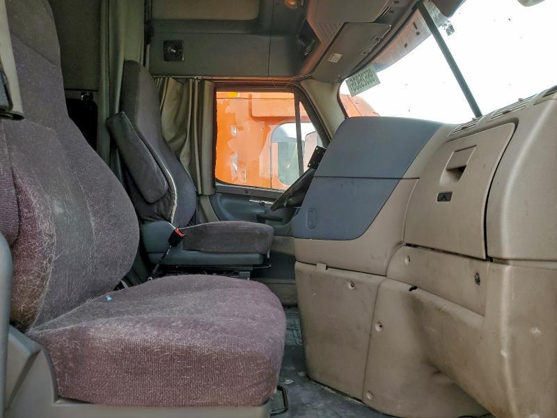 2015 Freigliner 2015 Freightliner Cascadia Semi Truck