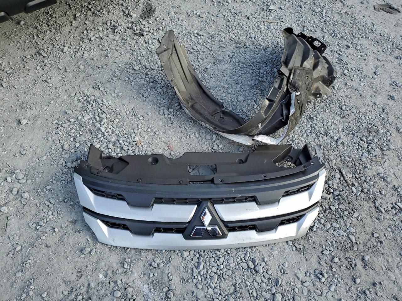 2025 Mitsubishi Outlander Sport s