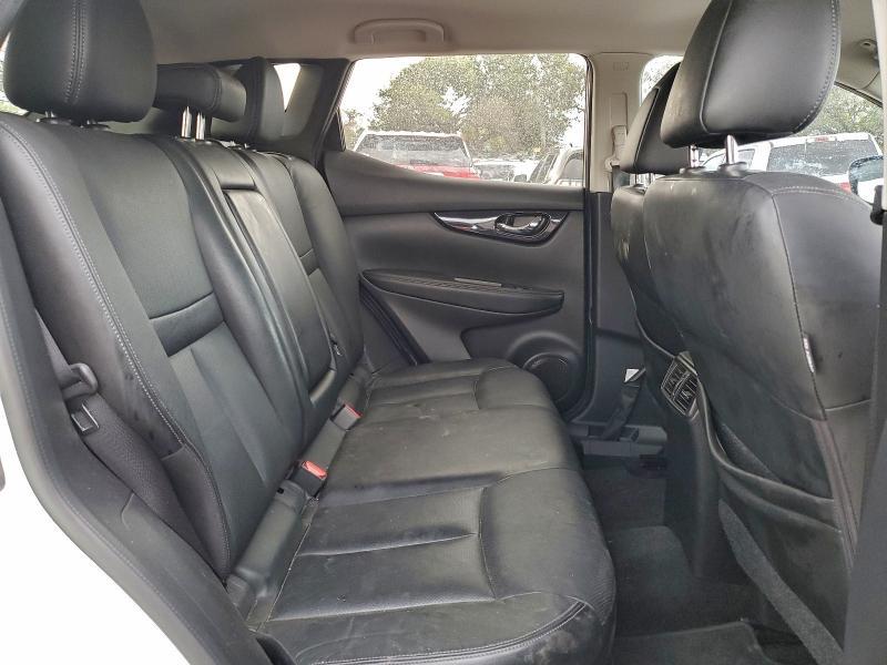 2017 Nissan Rogue Sport s