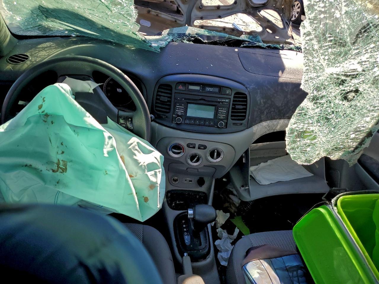 2011 Hyundai Accent gls