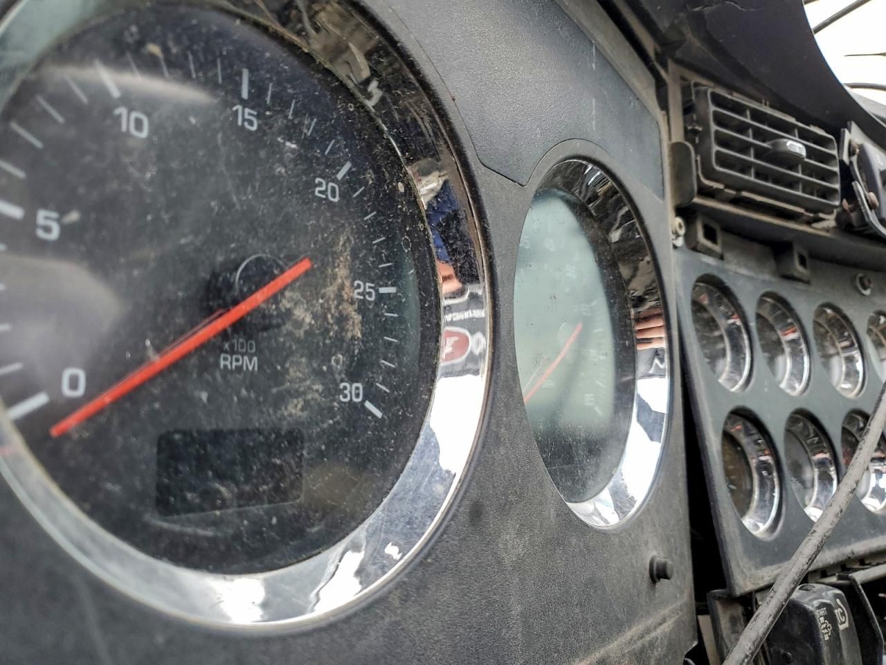 2009 Kenworth T600 Semi Truck