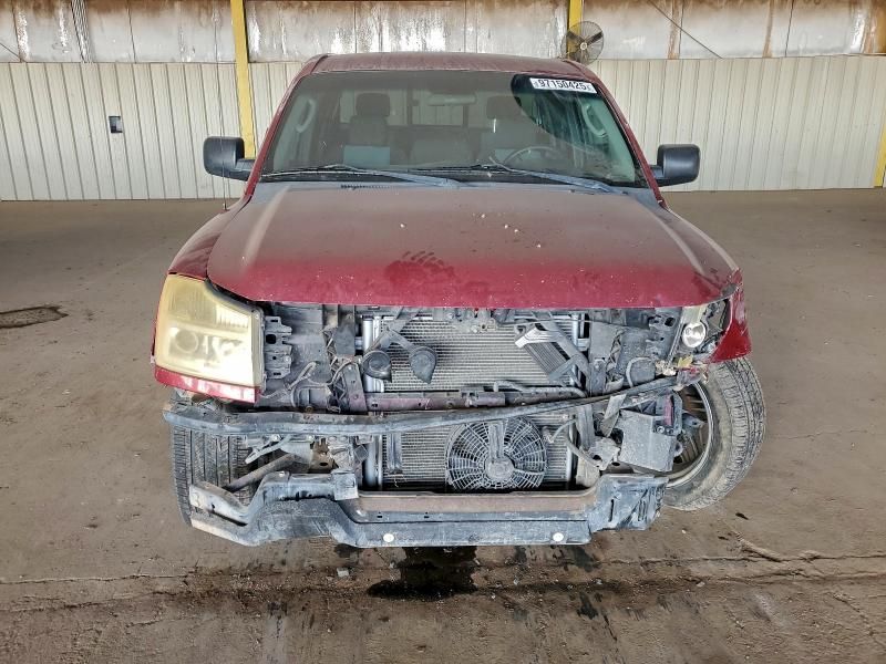 2004 Nissan Titan xe