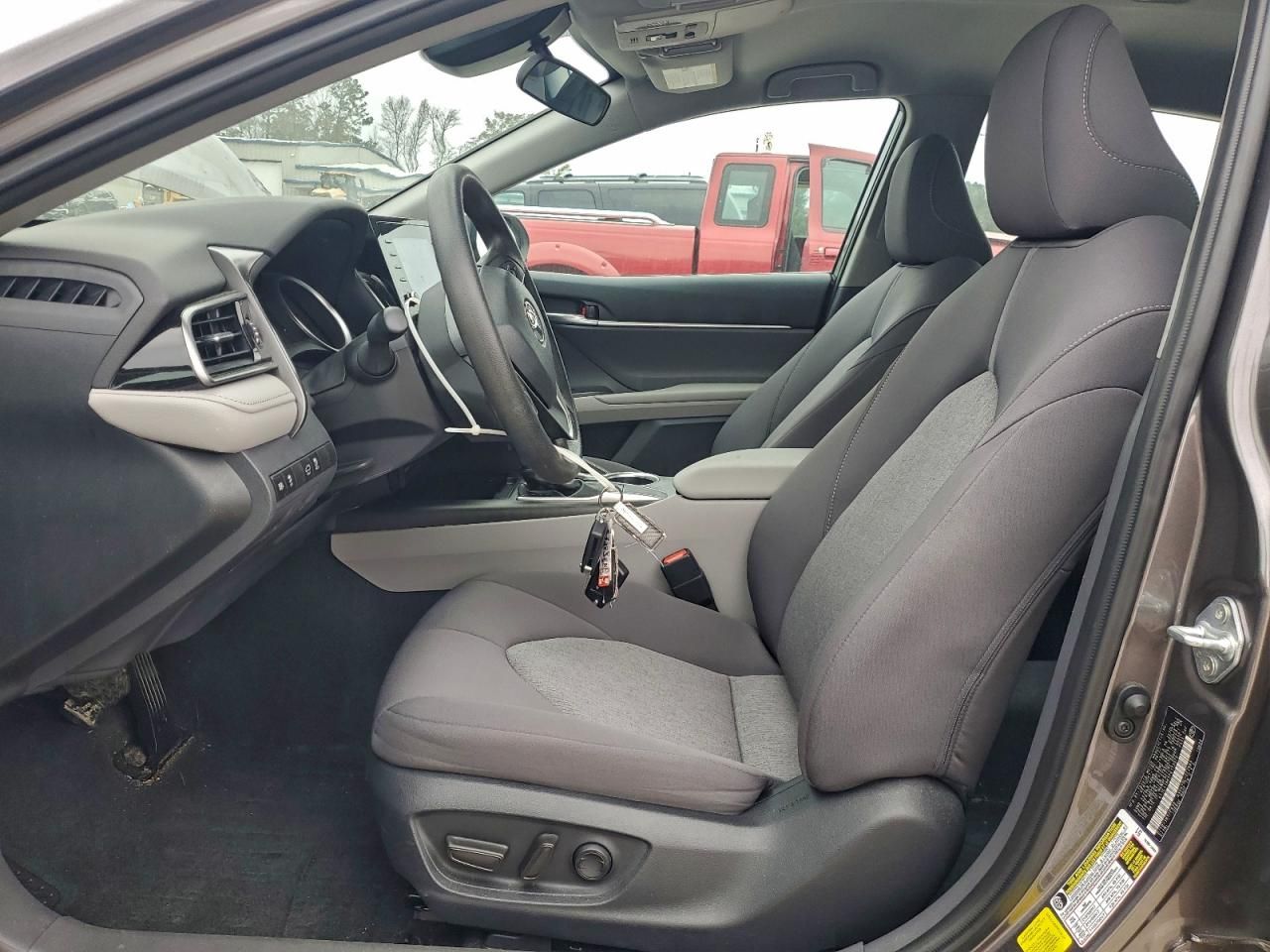 2023 Toyota Camry le