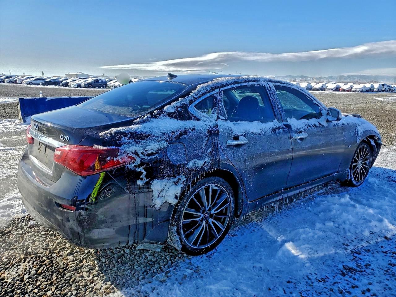 2015 Infiniti Q70 3.7