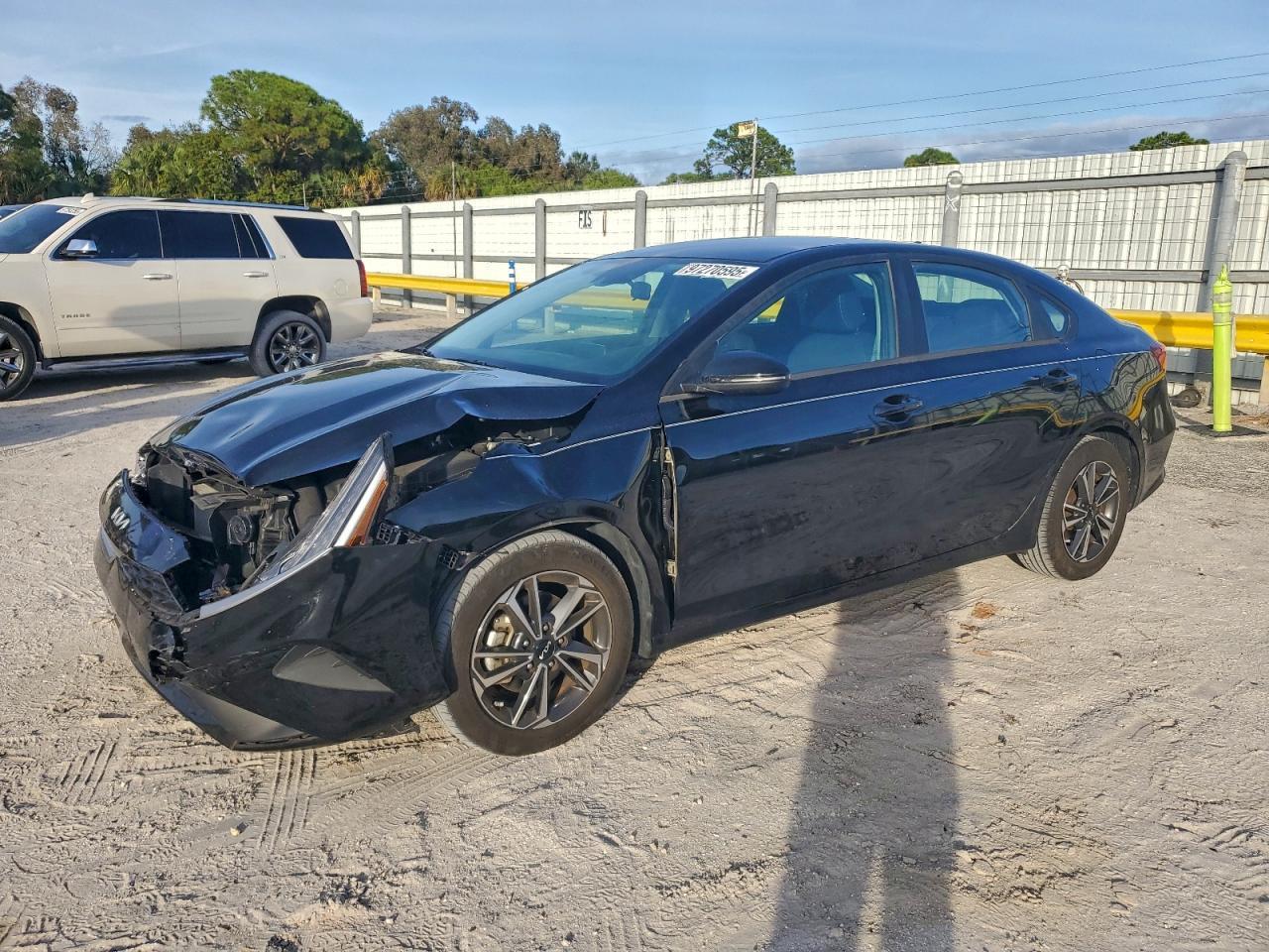 2023 KIA Forte lx