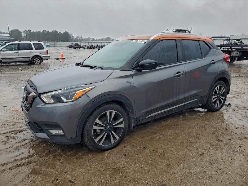 2019 Nissan Kicks s