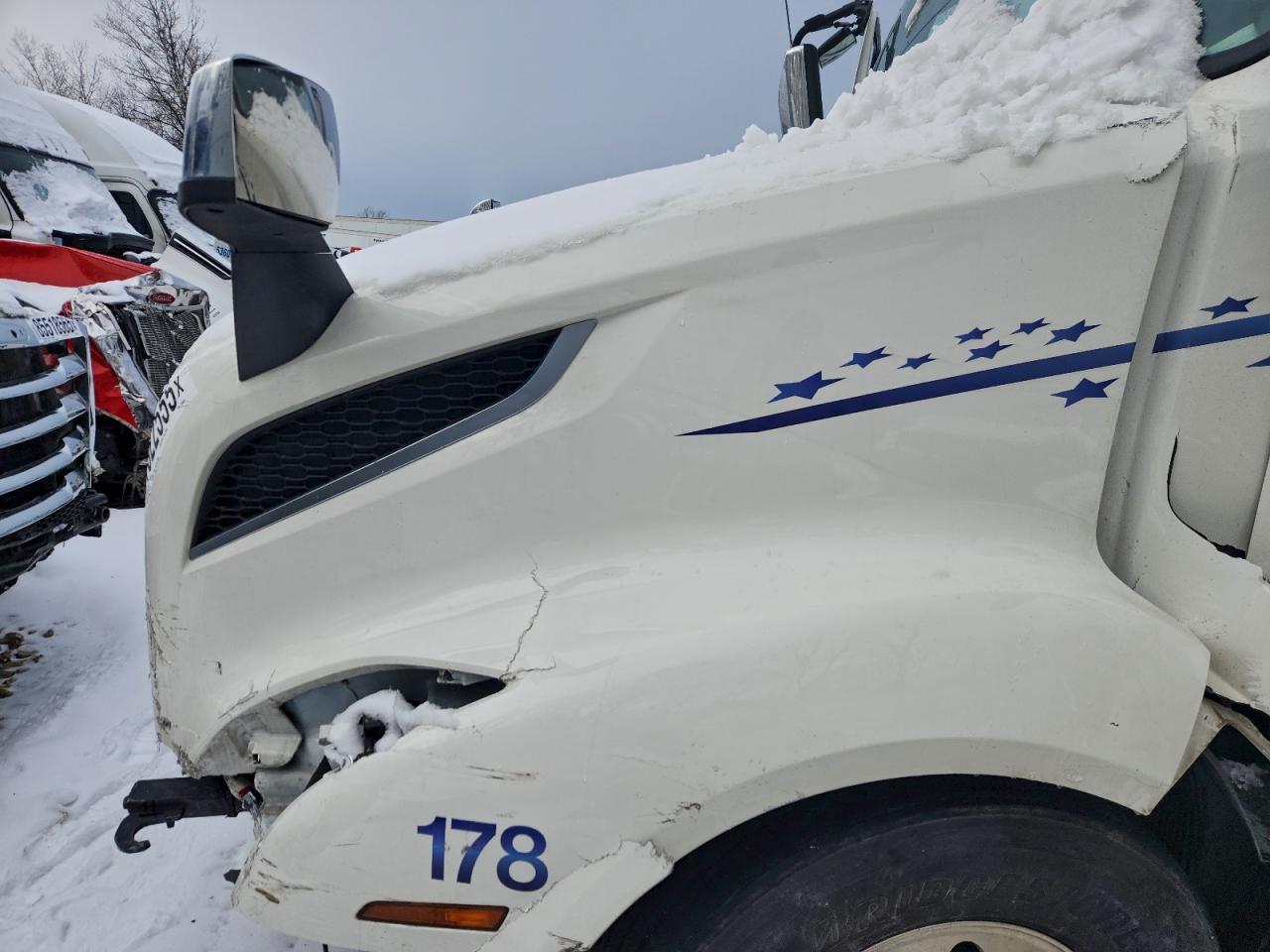 2025 Volv O VNL Semi Truck