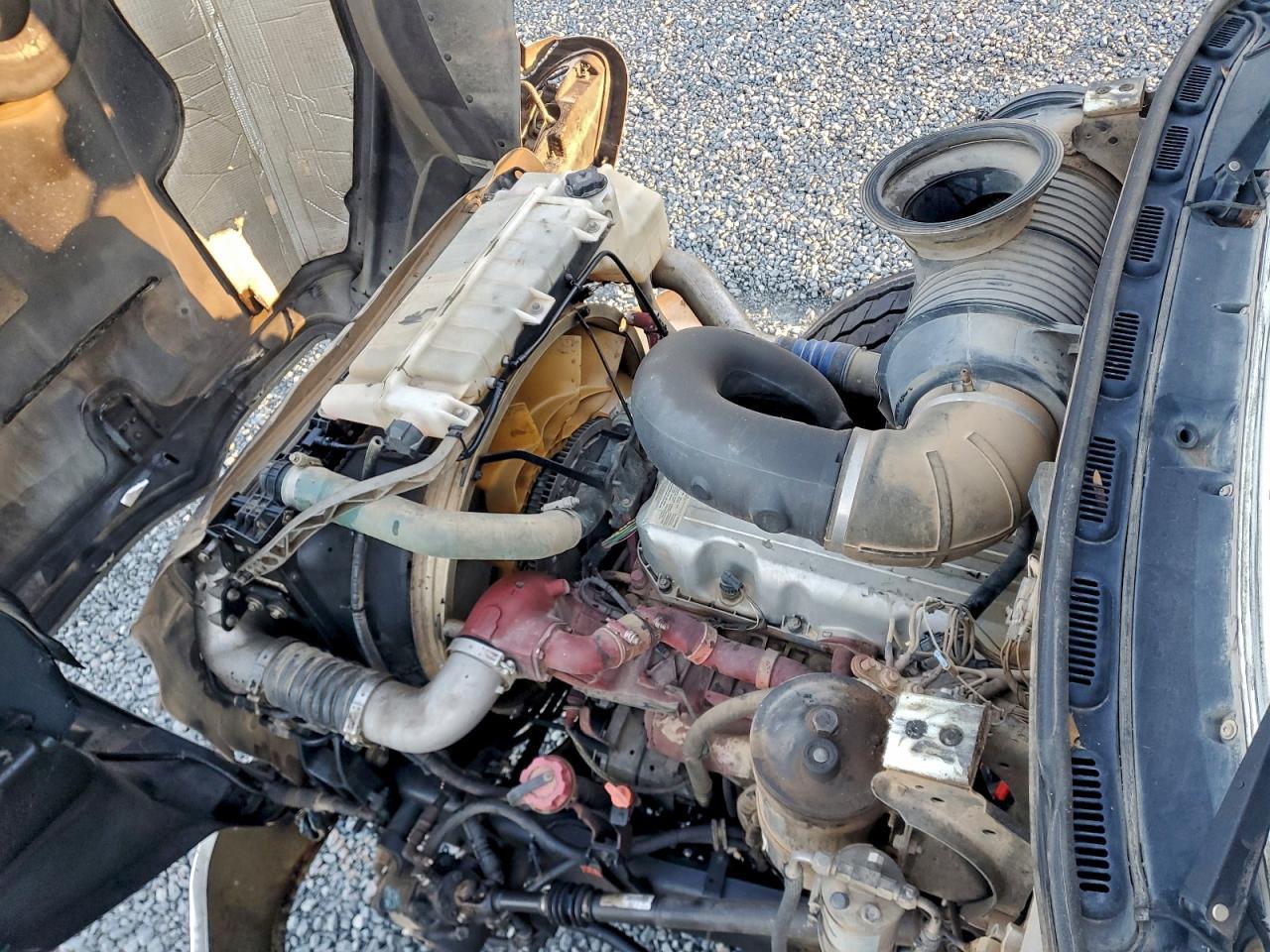 2015 Mack GU800 Dump Truck