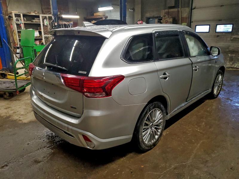 2022 Mitsubishi Outlander sel