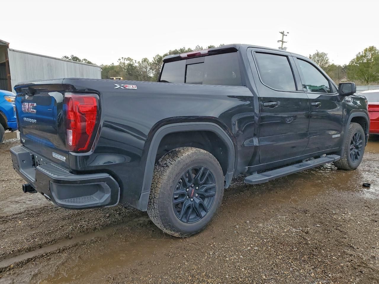 2025 GMC Sierra K1500 Elevation