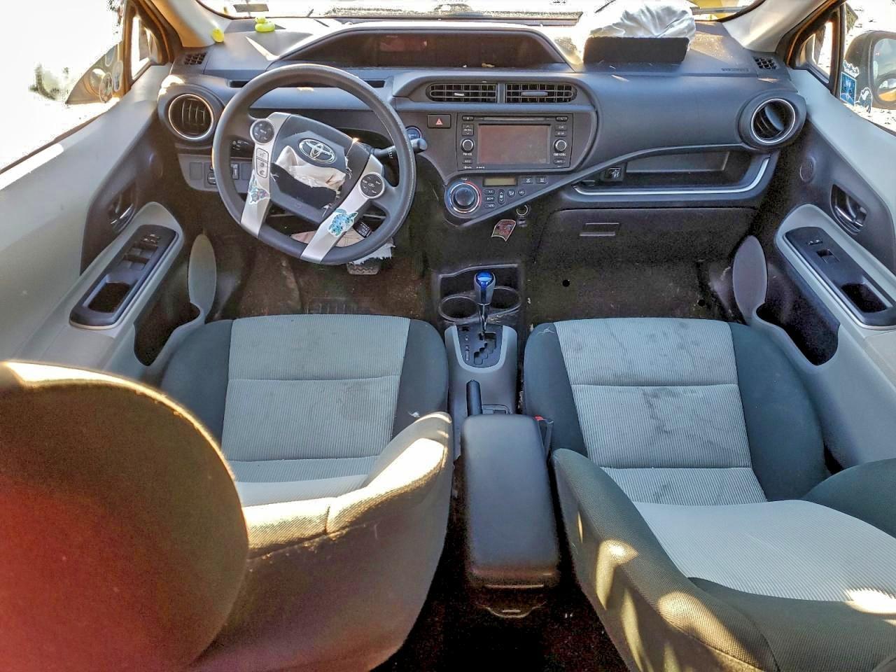 2014 Toyota Prius c