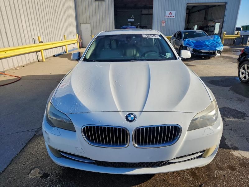 2011 BMW 528 i