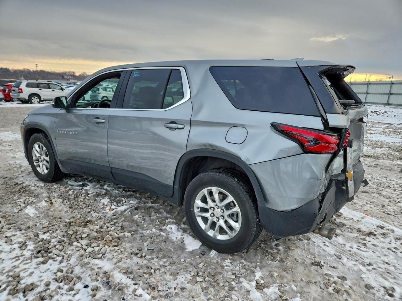 2023 Chevrolet Traverse ls