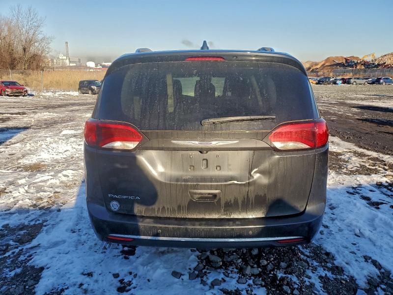 2020 Chrysler Pacifica Touring l