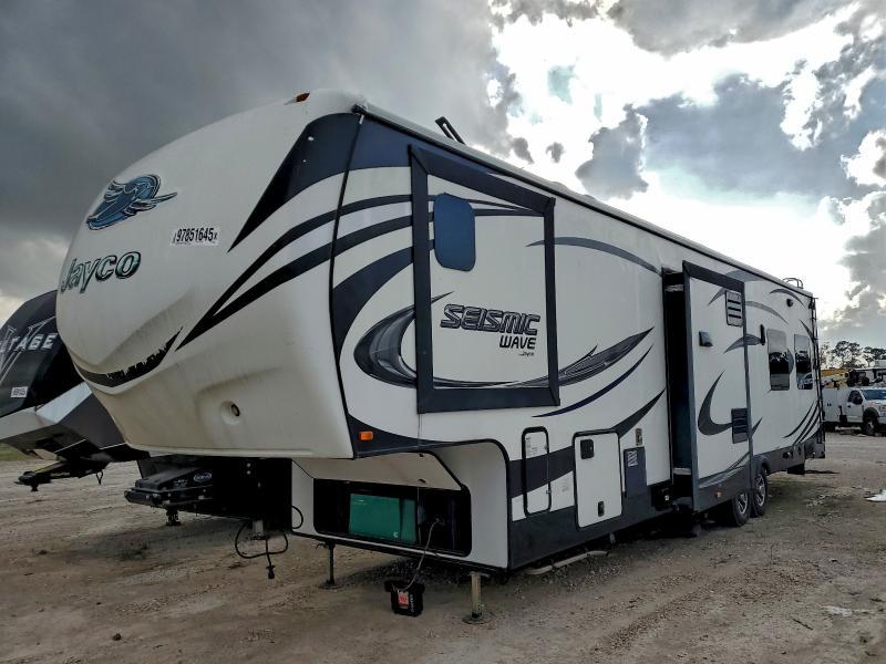 2016 Jayco Seismic Wave Camper
