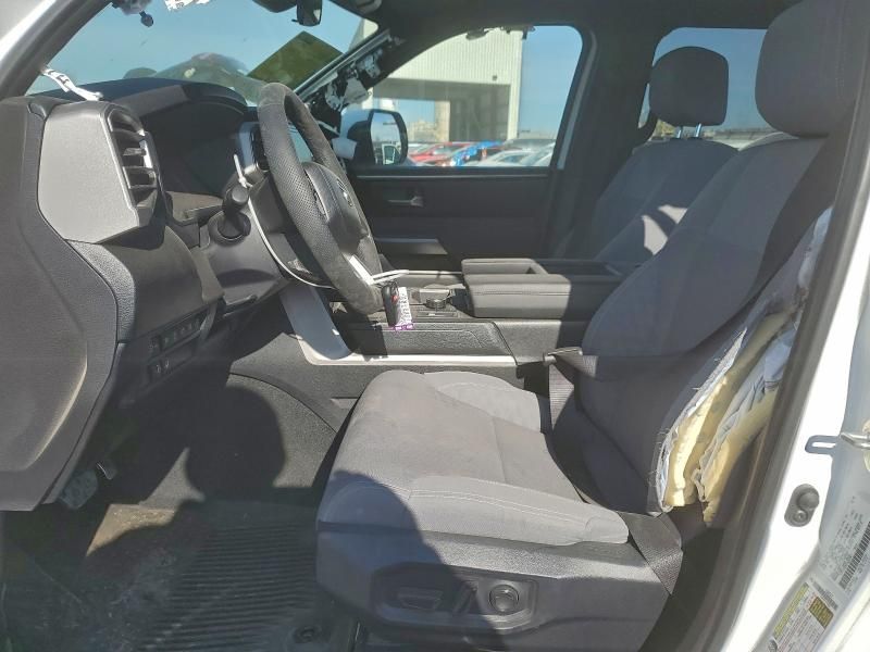 2025 Toyota Tundra Crewmax sr