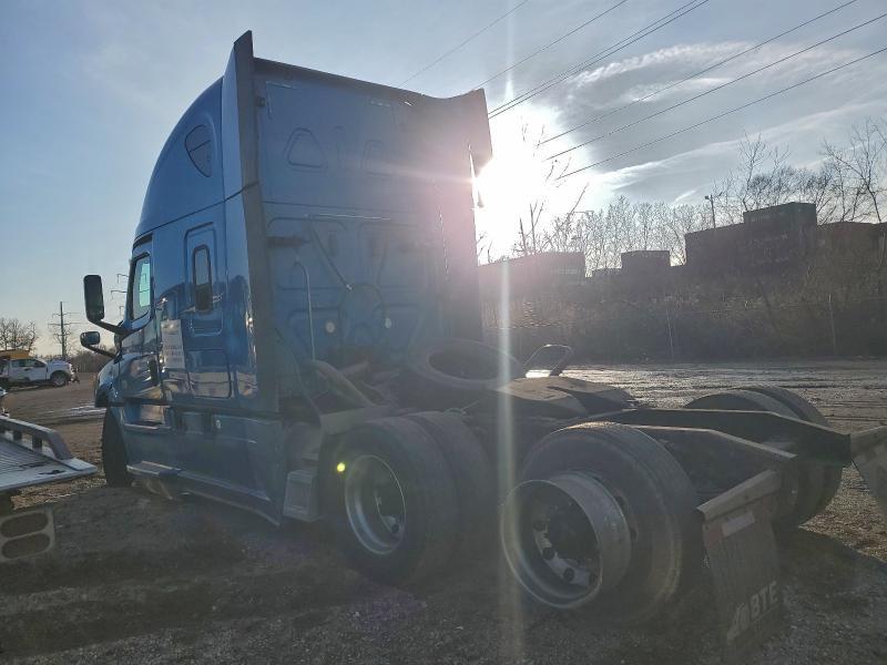 2019 Freigliner 2019 Freightliner Cascadia 126 Semi Truck