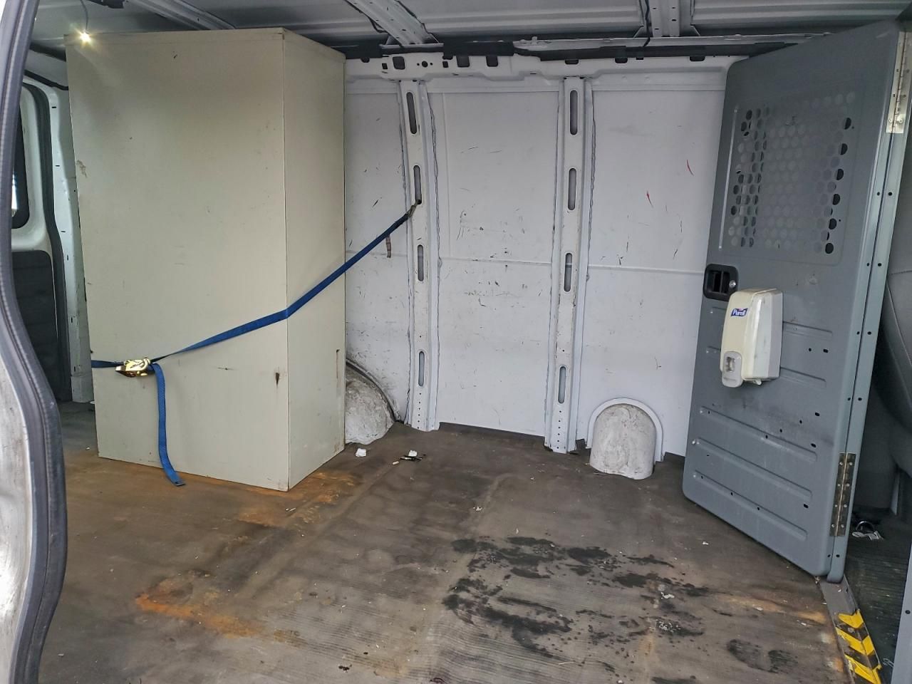 2017 Chevrolet Express G2500