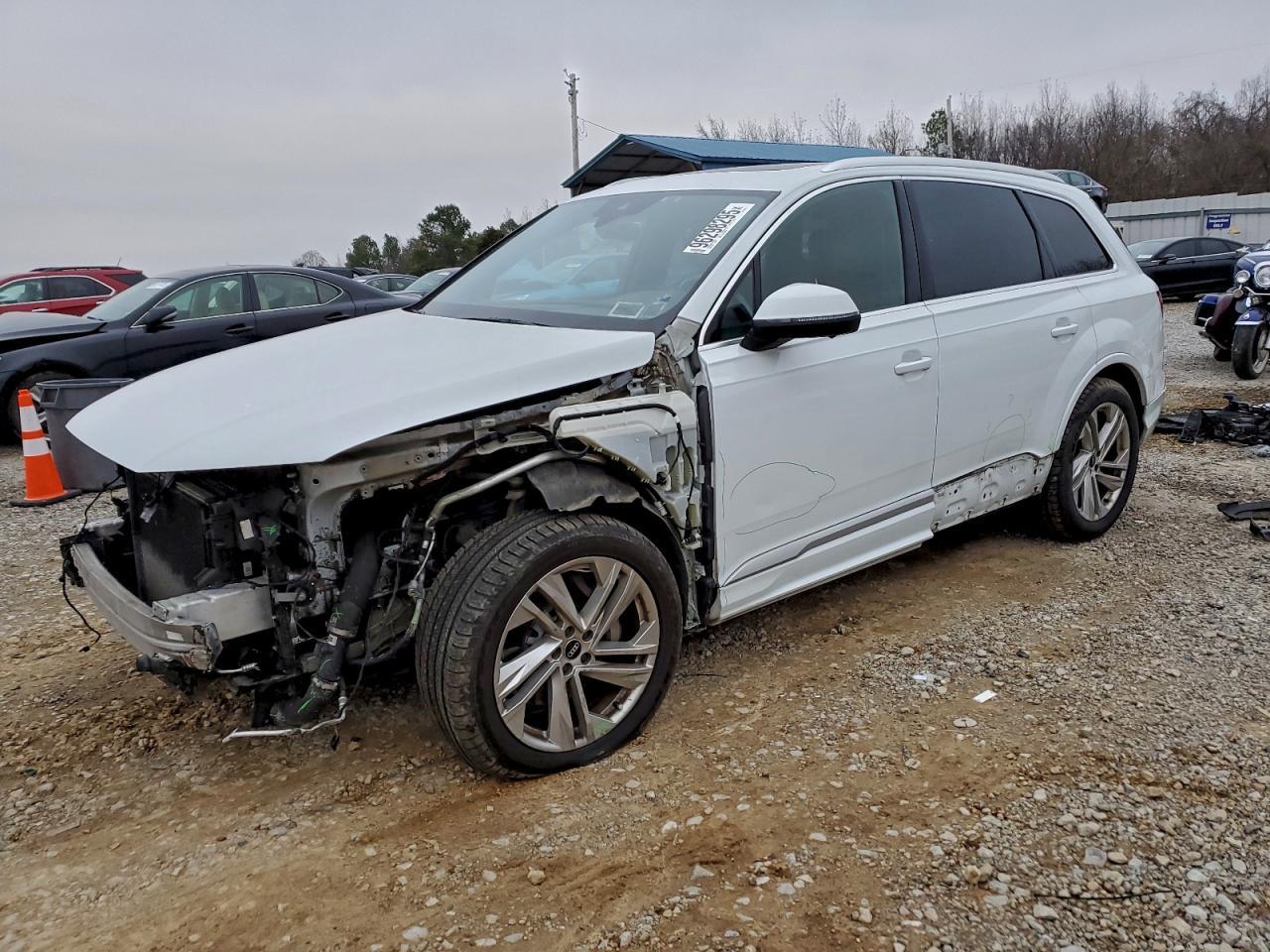 2021 Audi Q7 Premium Plus