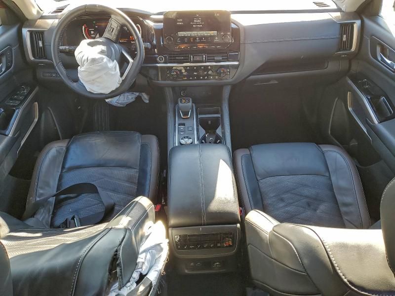 2022 Nissan Pathfinder Platinum